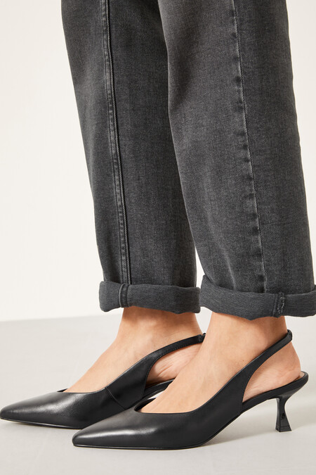 Lola Slingback Kitten Heel