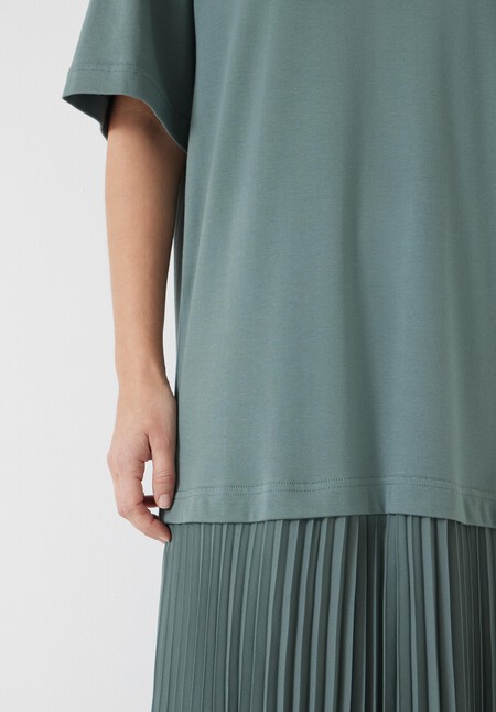 Esme Short Sleeve Pleated Midi Dress