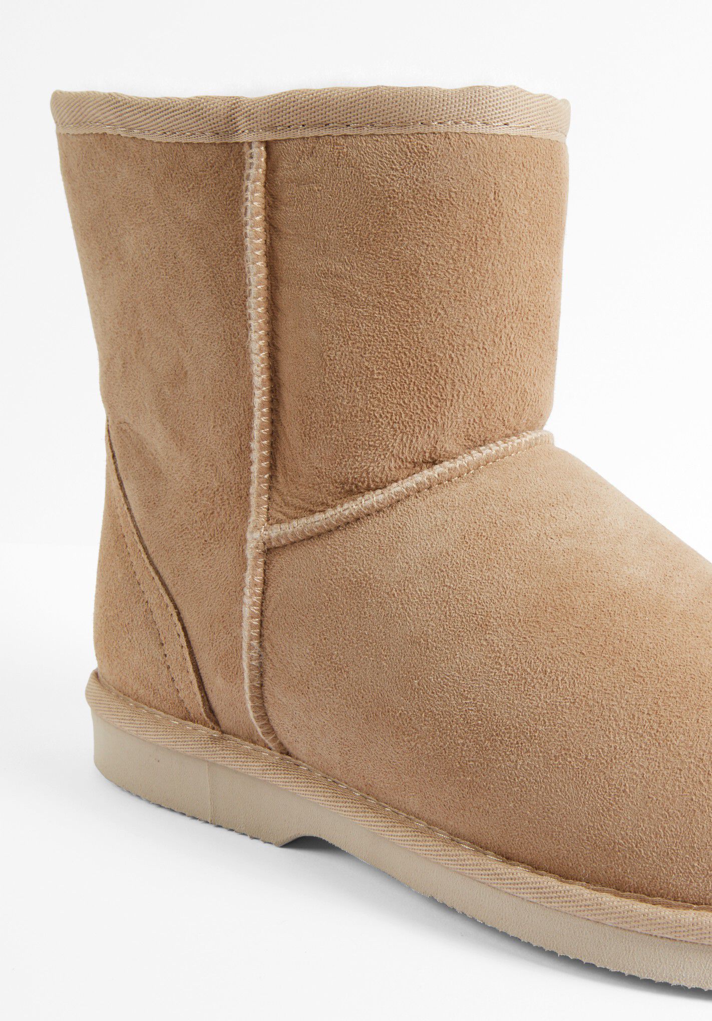 Short sheepskin sale boots