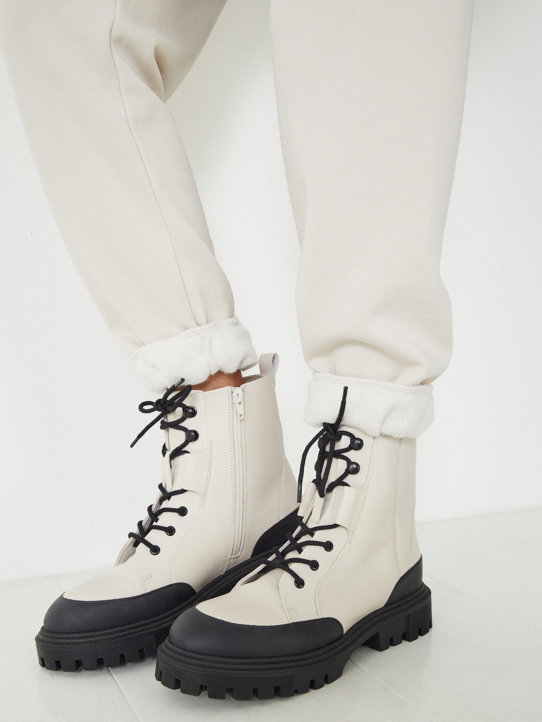 Zara discount white boots