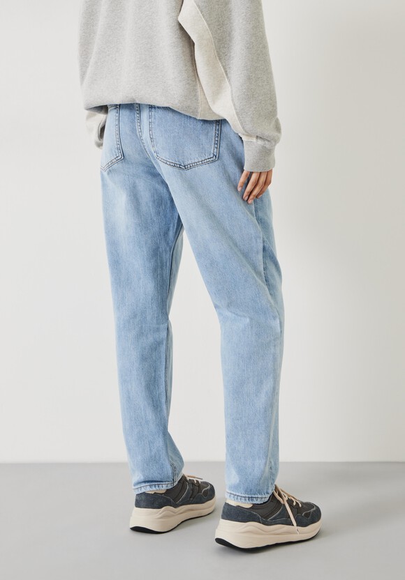 Relaxed Fit Boyfriend Jeans
