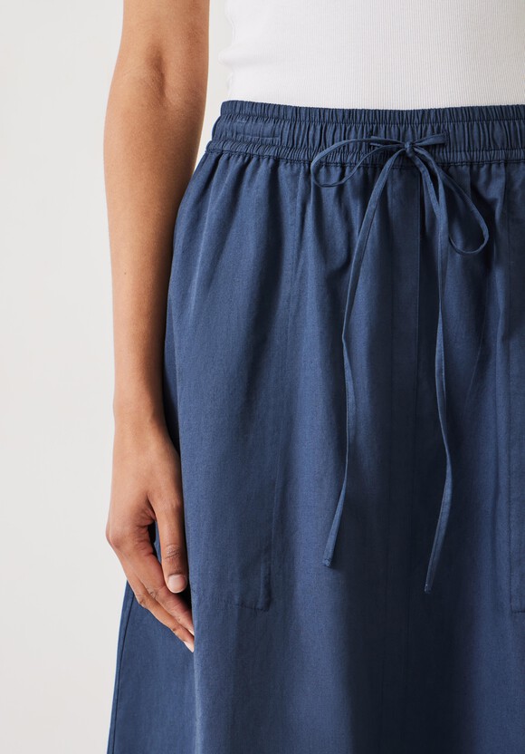 Kelly Curved Midi Skirt Kelly Curved Midi Skirt
