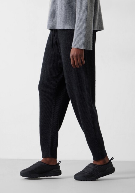 Sorel Puffy Slip-On Mules