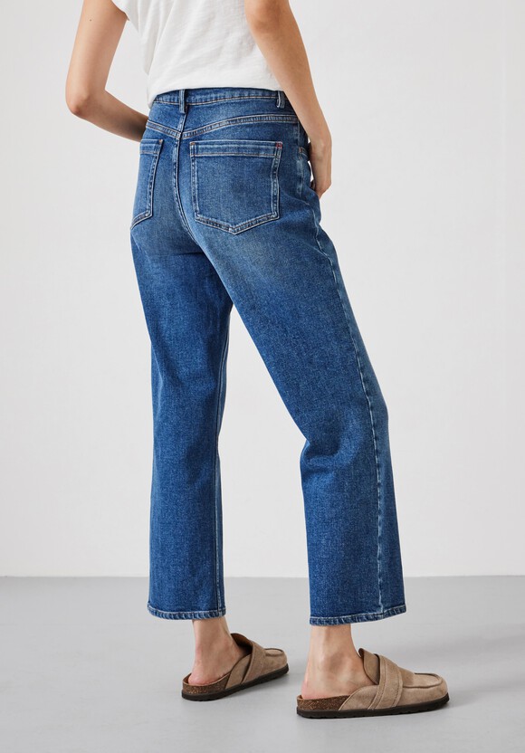 Nina Straight Crop Jeans