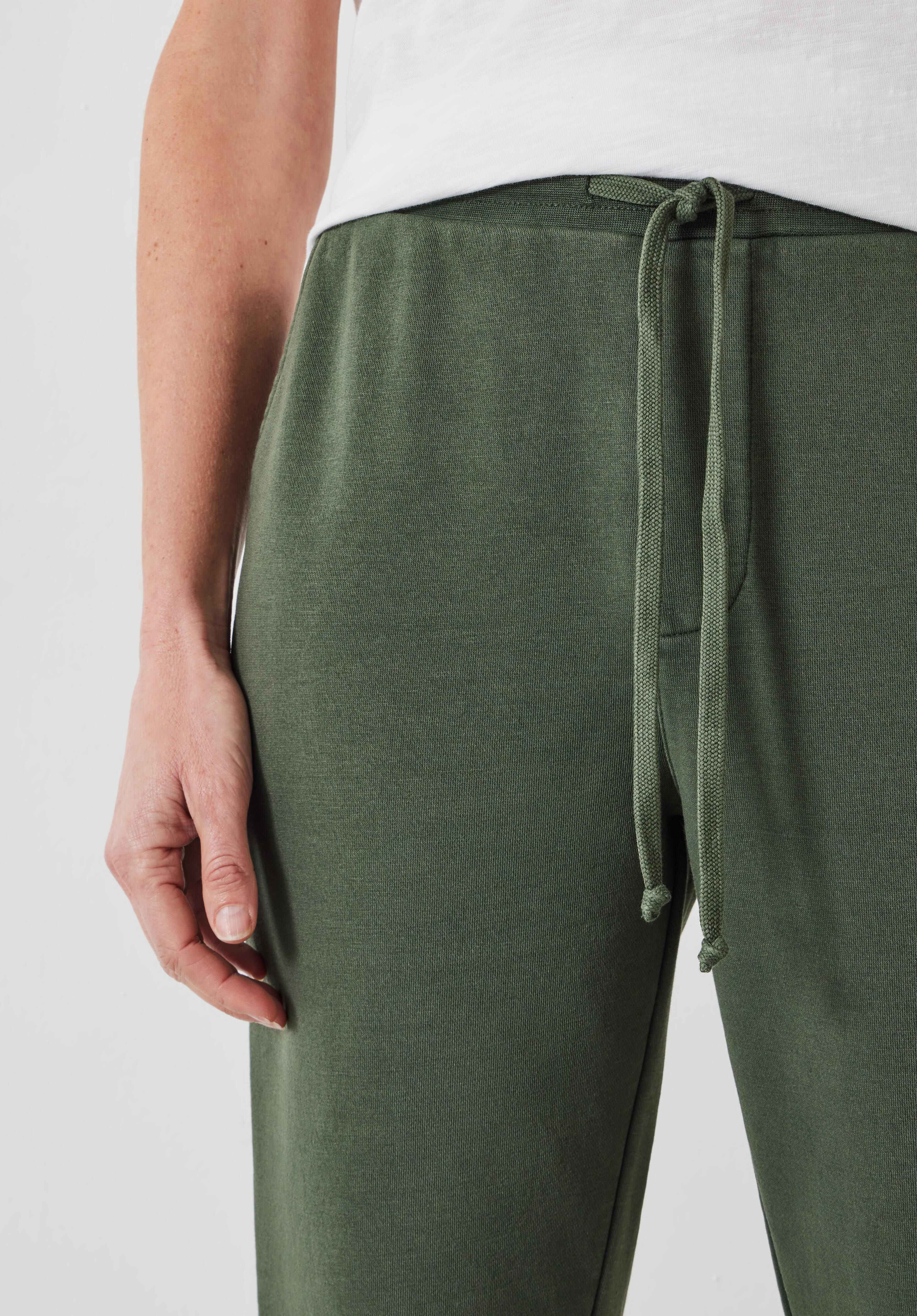 Thin jersey joggers best sale