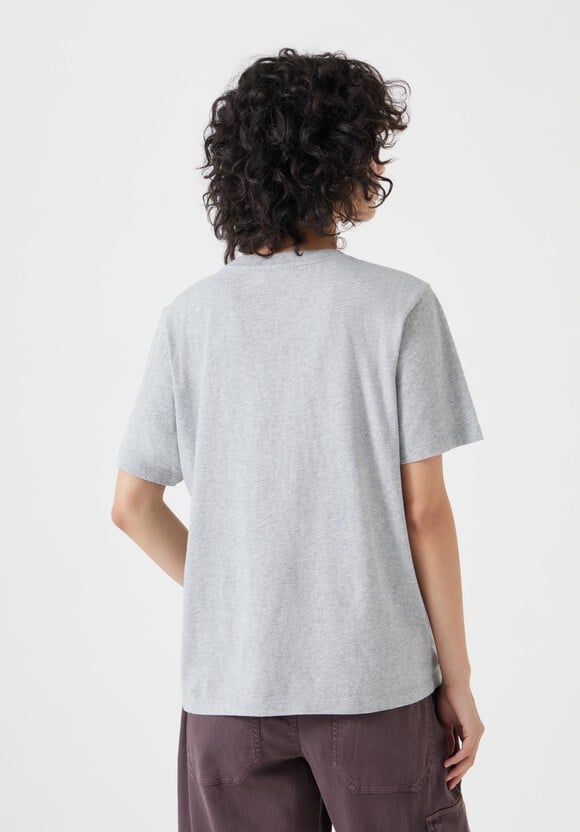 Weekending Graphic T-Shirt