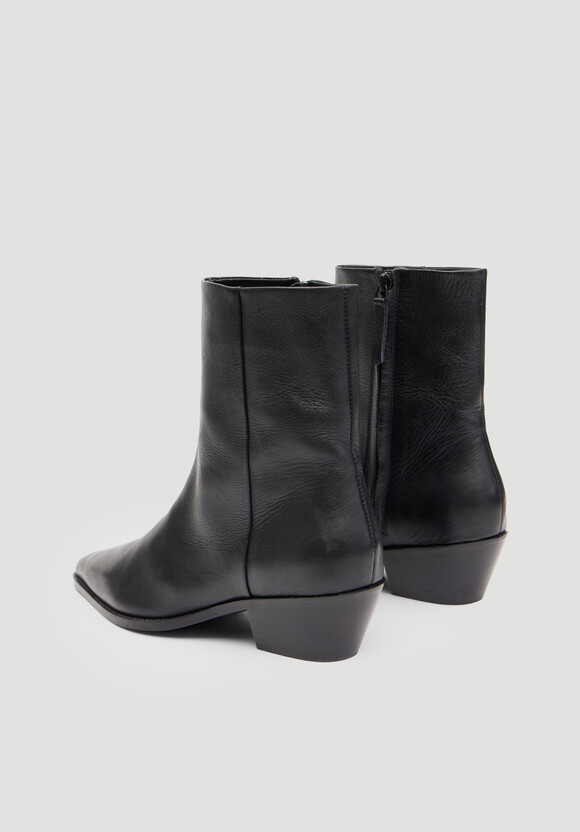 Leather Square Toe Boots