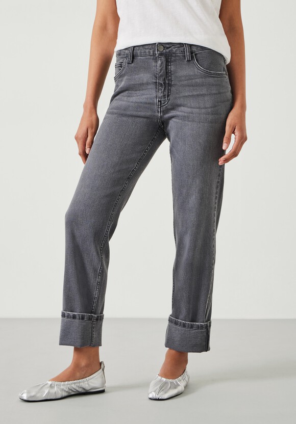 Agnes Straight Leg Jeans