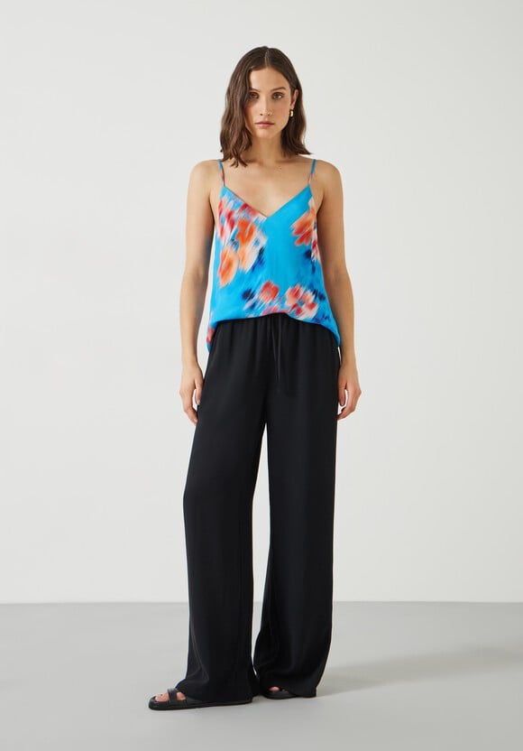 Scarlett V-neck Cami