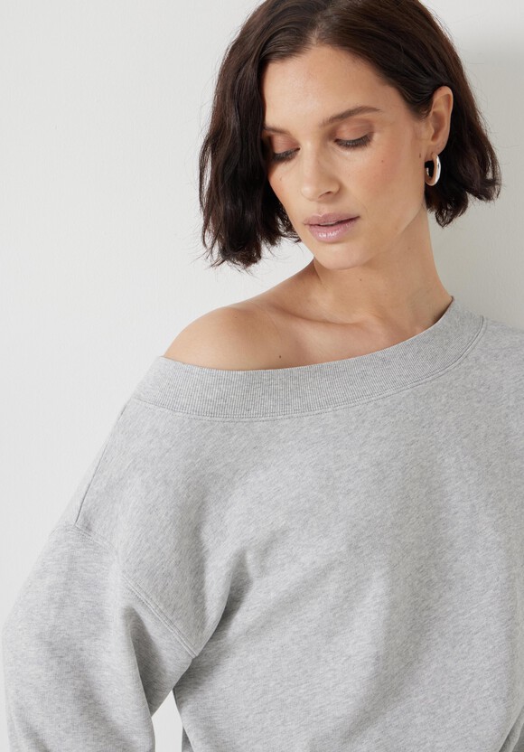 Carlota Off Shoulder Sweatshirt