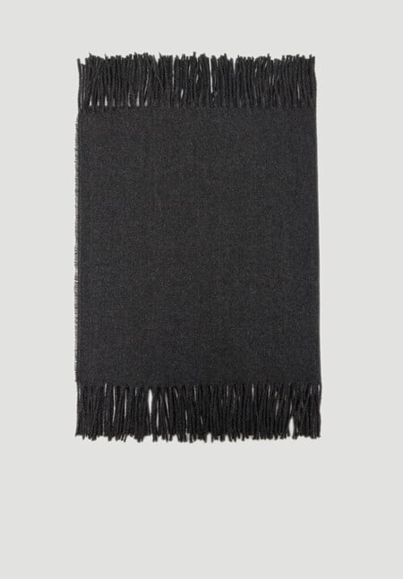 Fringe Detail Scarf
